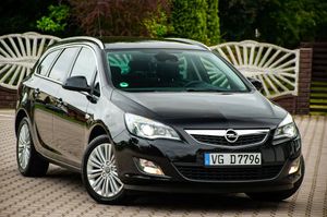 Opel Astra J IV 1.6 T Cosmo 2011