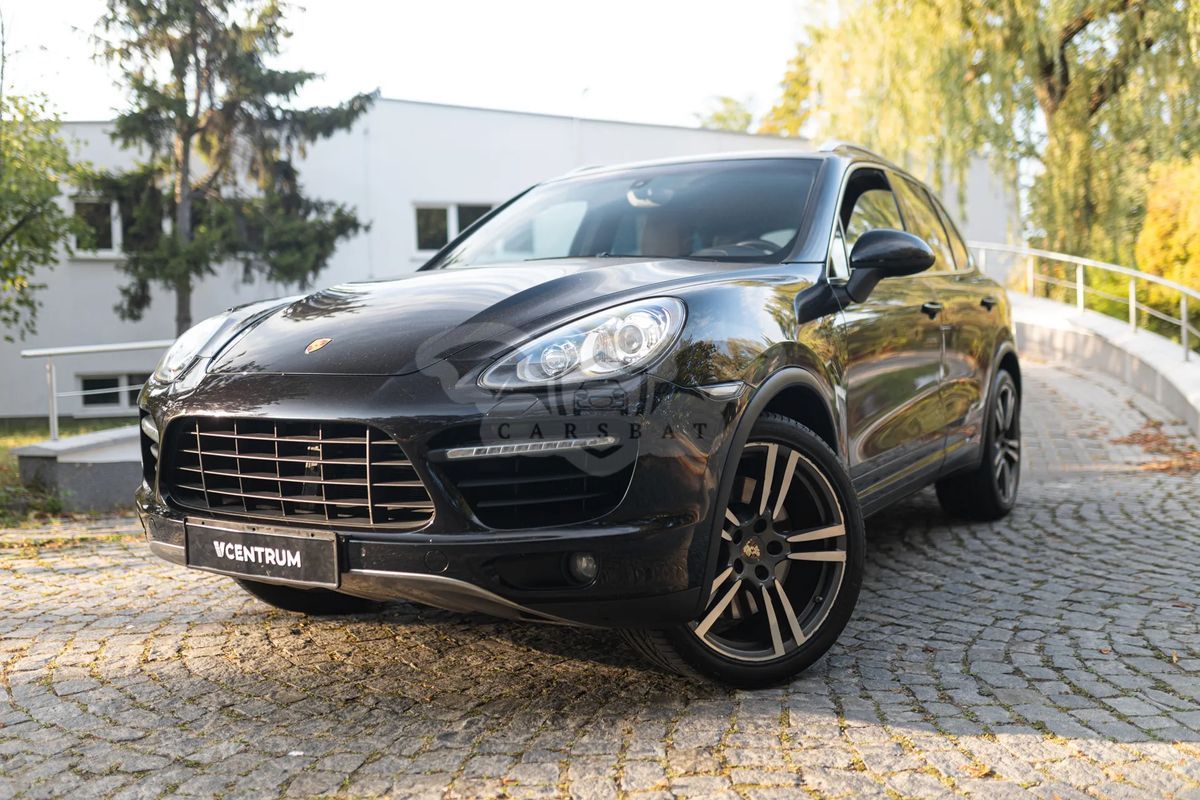 Porsche Cayenne II Turbo 2012