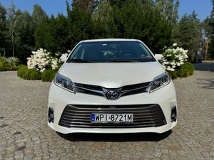Toyota Sienna 2015