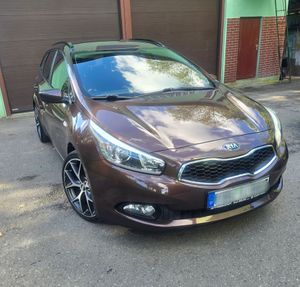 Kia Ceed II 1.4 CVVT Attract Plus 2013