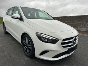 Mercedes-Benz B W246 180 d 8G-DCT 2022