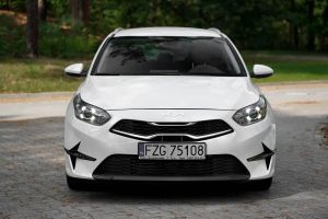 Kia Ceed III 1.5 T-GDI Business Line Plus DCT 2023