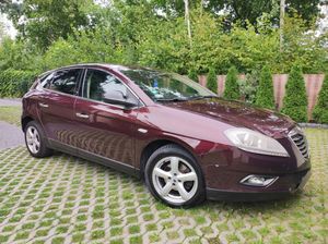Lancia Delta 1.6 MJ Silver 2011
