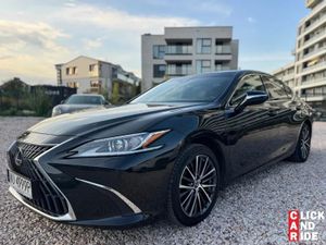 Lexus ES 300h Business Edition + 2022
