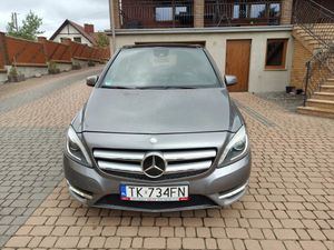 Mercedes-Benz B W246 200 CDI (BlueEFFICIENCY) 7G-DCT 2012