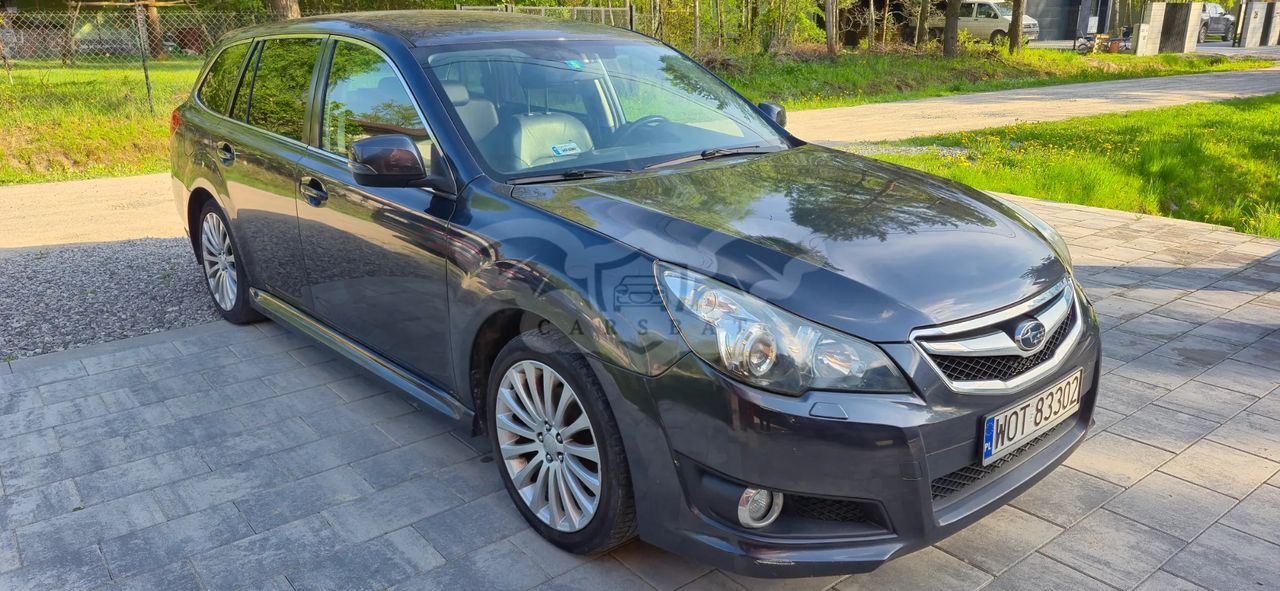 Subaru Legacy V 2.5i Comfort Navi 2012