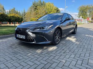 Lexus ES 300h Business Edition + 2021