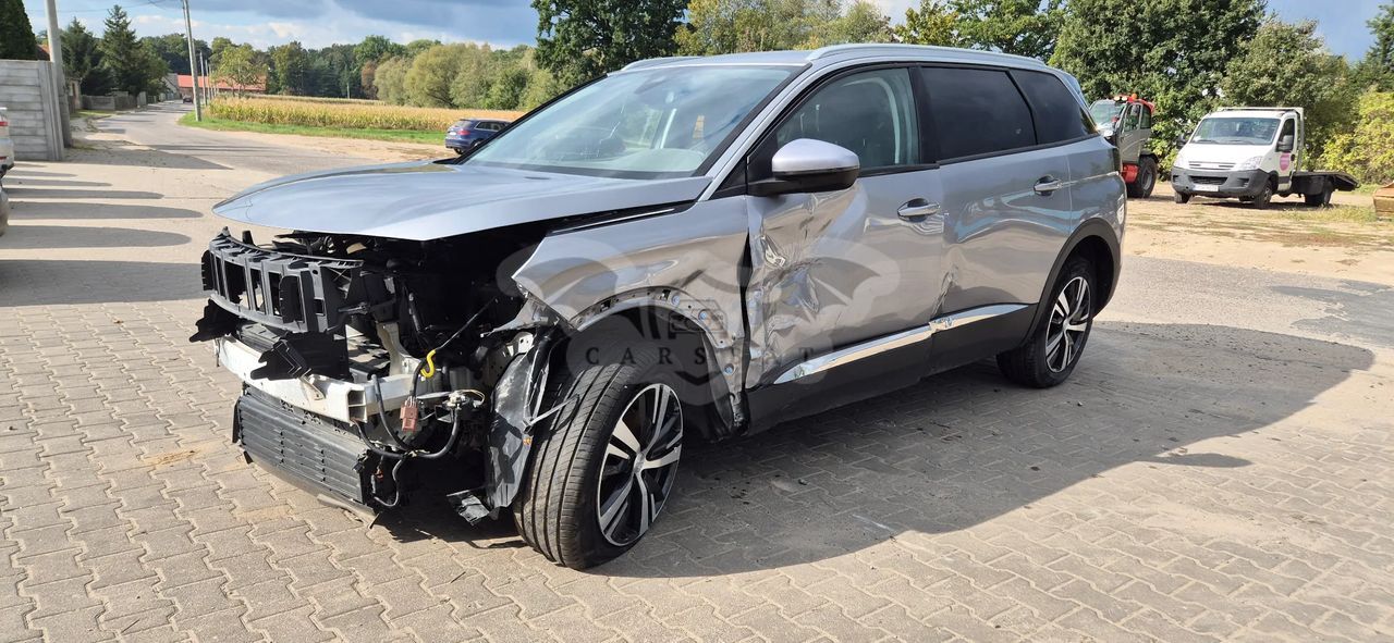 Peugeot 5008 II 1.2 PureTech Active S&S EAT8 2020