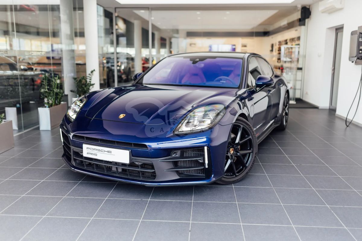 Porsche Panamera 4 2023