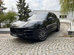 Porsche Cayenne III GTS 2024