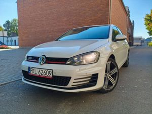 Volkswagen Golf VII 1.6 TDI DPF BlueMotion Technology MATCH 2012