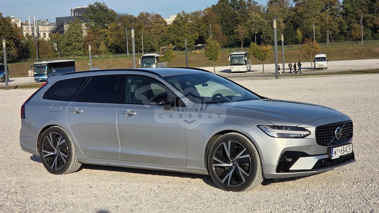 Volvo V90 B5 B R-Design 2021