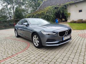 Volvo S90 D4 Momentum 2018
