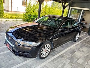 Jaguar XE 2.0 D Prestige 2016