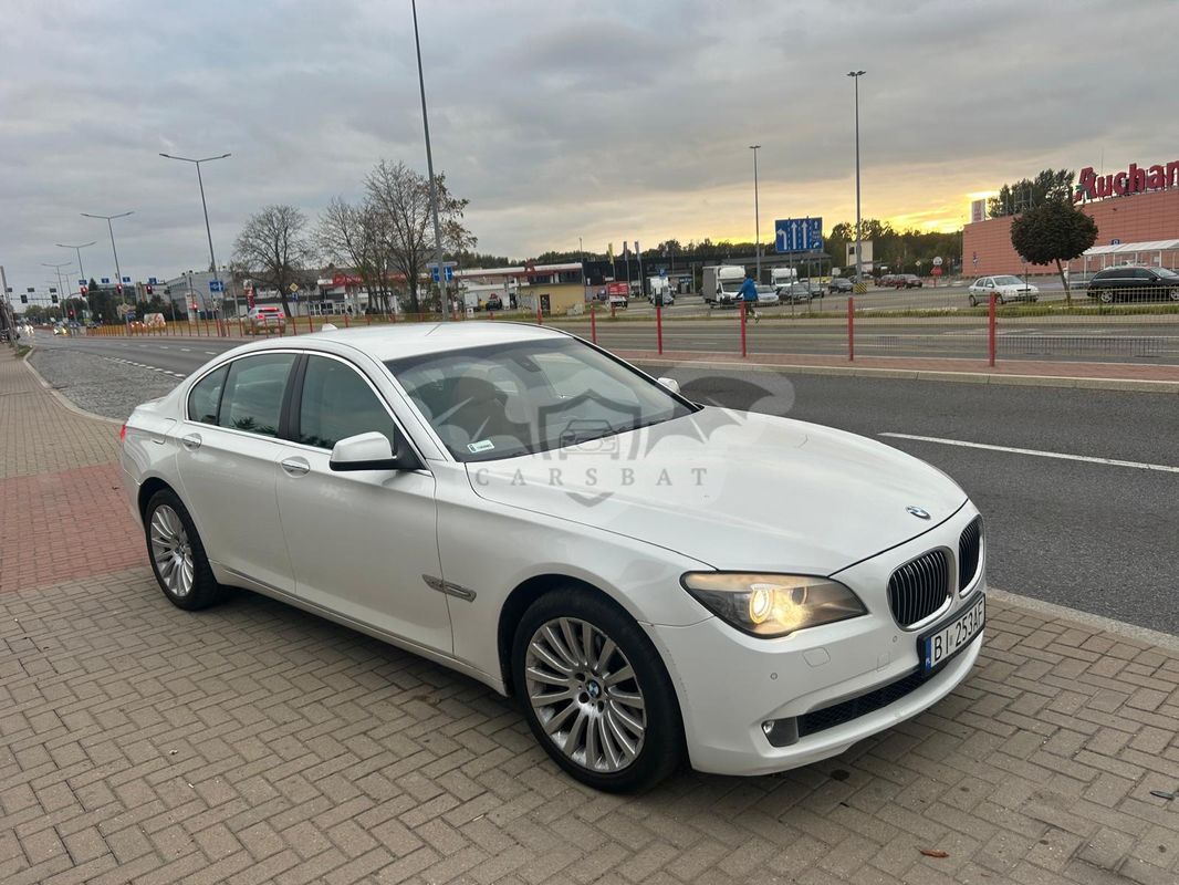 BMW 7 Series F01 740d xDrive 2012