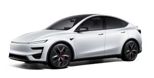 Tesla Model Y Performance AWD 2025