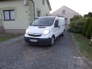 Opel Vivaro 2011