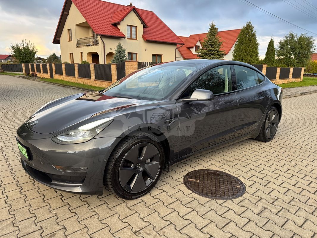 Tesla Model 3 RWD Hinterradantrieb 2021