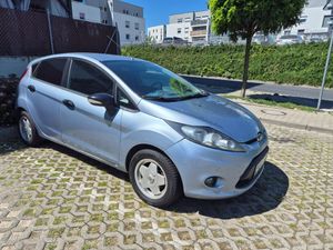 Ford Fiesta Mk7 1.6 TDCi DPF Titanium 2011