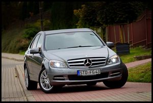 Mercedes-Benz C W204 180 CGI BlueEff Avantgarde 2010