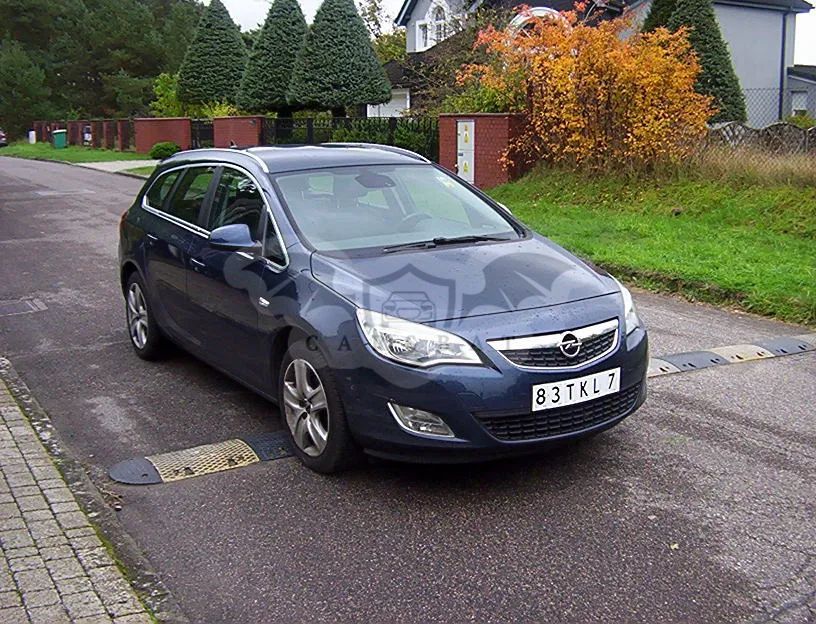 Opel Astra J 1.4 Turbo Sports Tourer 2012