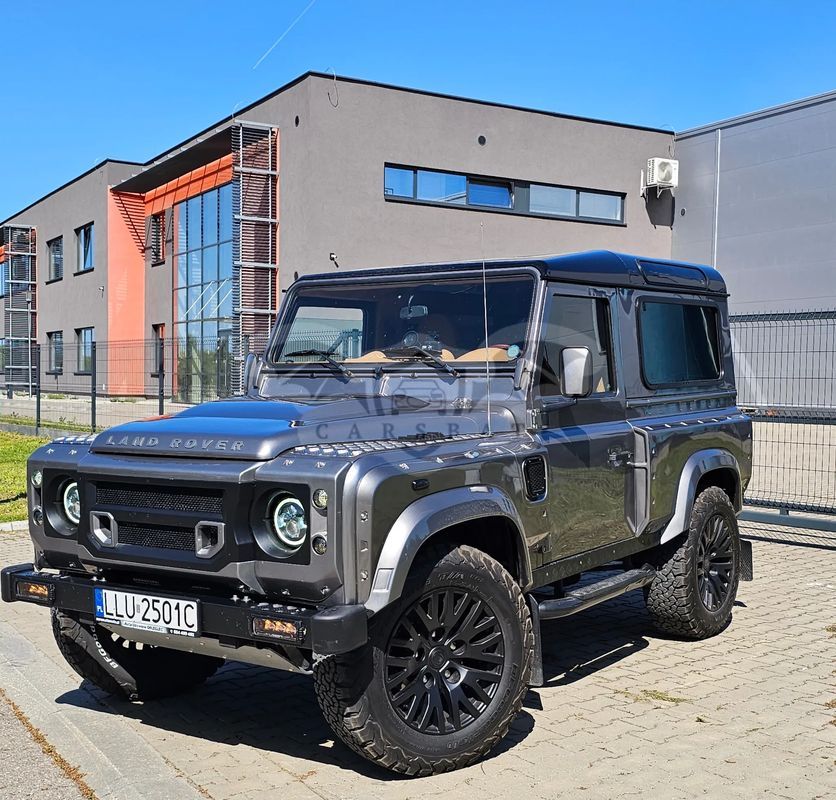 Land Rover Defender 90 Station Wagon SVX 2007