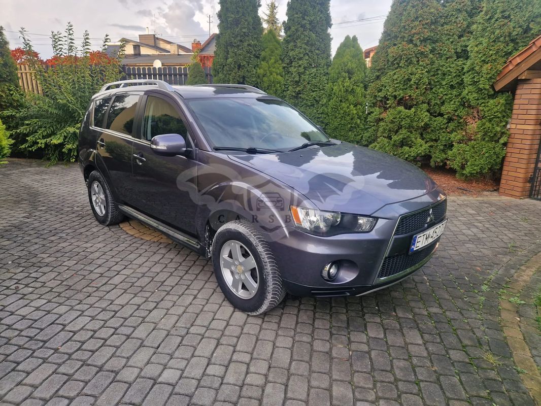 Mitsubishi Outlander II 2.0 2WD CVT Invite 2010
