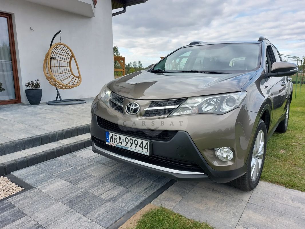 Toyota Rav4 IV 2.0 D-4D Premium 4x2 2013