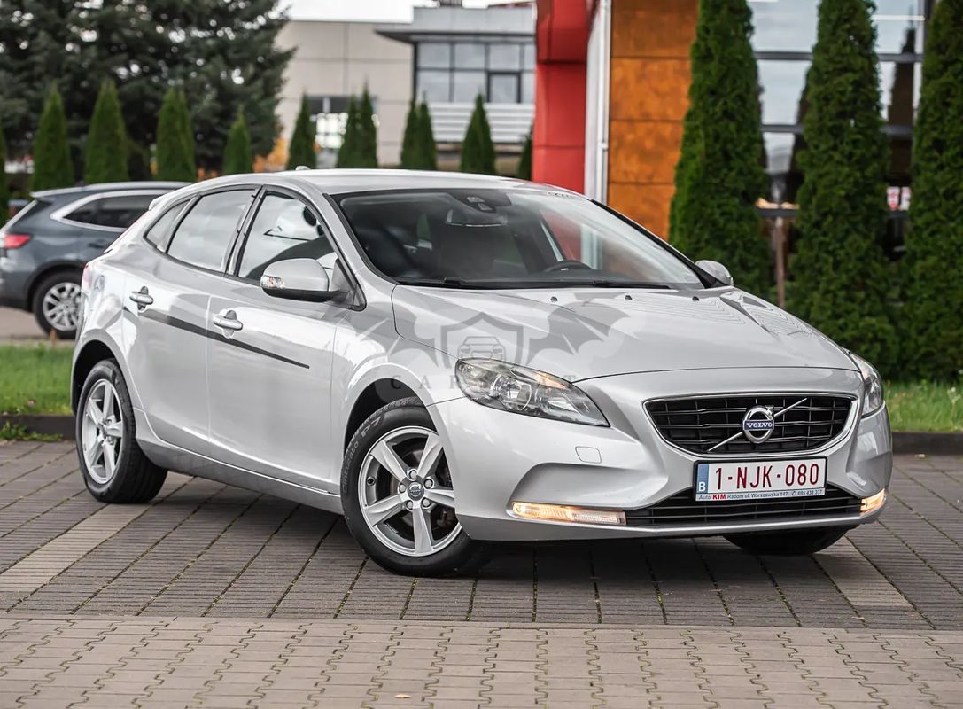 Volvo V40 II 2016