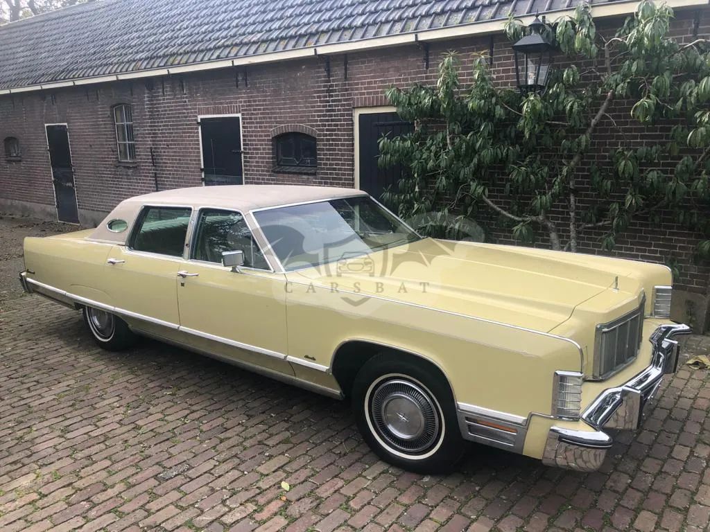 Lincoln Continental 1975