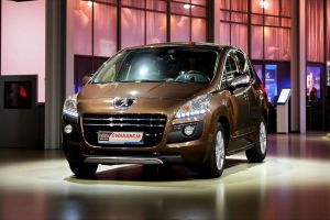 Peugeot 3008 I 2.0 HDi HYbrid4 2013