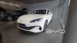 BYD Seal 2025