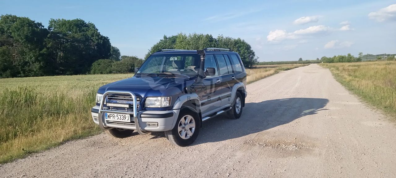 Isuzu Trooper 3.5 V6 standard 2000