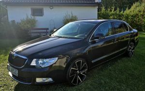 Skoda Superb II 2.0 TDI Family DSG 2011