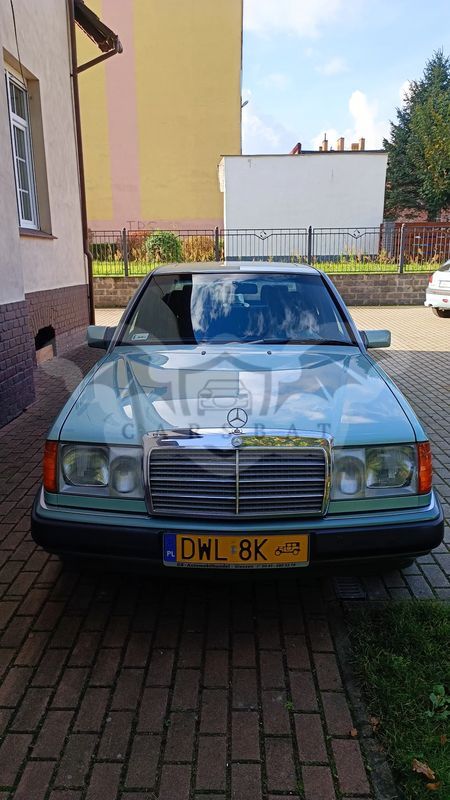 Mercedes-Benz E 1991