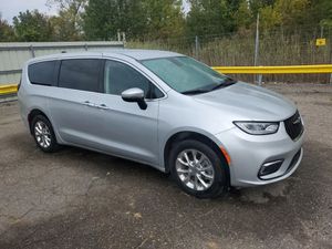 Chrysler Pacifica 2022