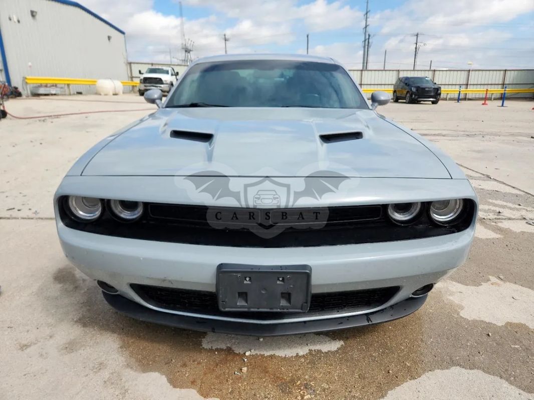 Dodge Challenger 3.6 SXT 2021