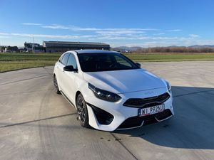 Kia Ceed 1.5 T-GDI GT Line 2023