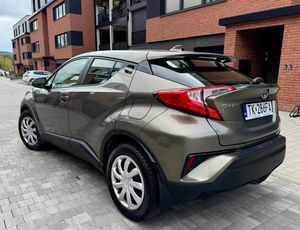 Toyota C-HR 2.0 Hybrid Dynamic Force Executive AWD 2021