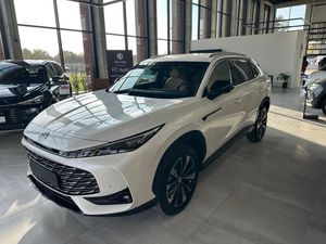 MG HS 2025