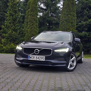Volvo V90 D3 Momentum 2017