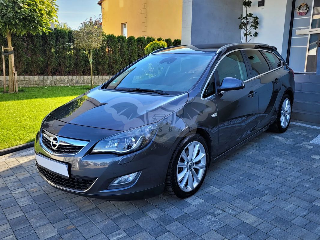 Opel Astra J 1.6 Turbo Sports Tourer 2011