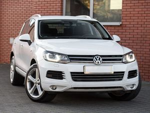 Volkswagen Touareg II 3.0 V6 TDI SCR Blue Motion DPF Automatik Executive Edition 2014