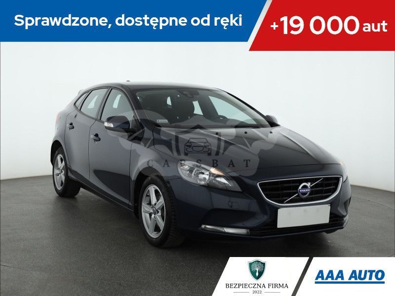 Volvo V40 II 2015