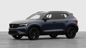 Volvo XC40 B4 Plus Black Edition 2025