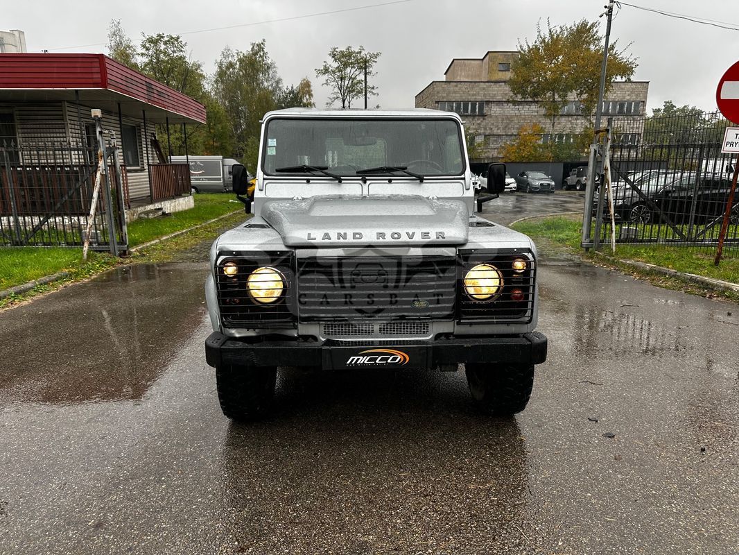 Land Rover Defender 2008