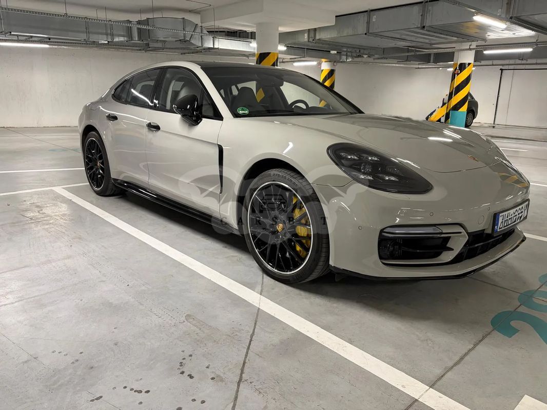 Porsche Panamera Turbo 2019
