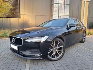 Volvo V90 D4 Momentum Pro 2020