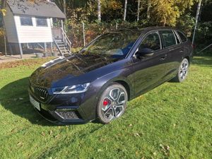 Skoda Octavia IV Combi 1.4 TSI iV DSG Sportline 2022