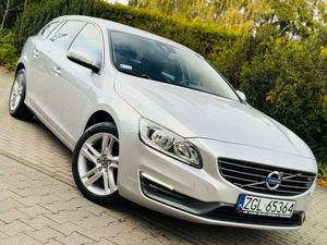 Volvo V60 II D2 Momentum 2013